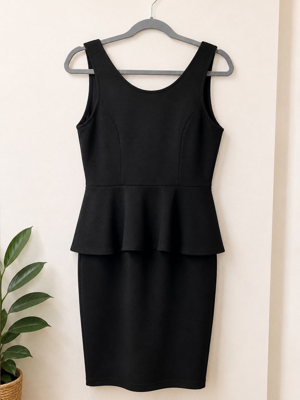 Toto Collection Black Peplum Sheath Dress L/XL